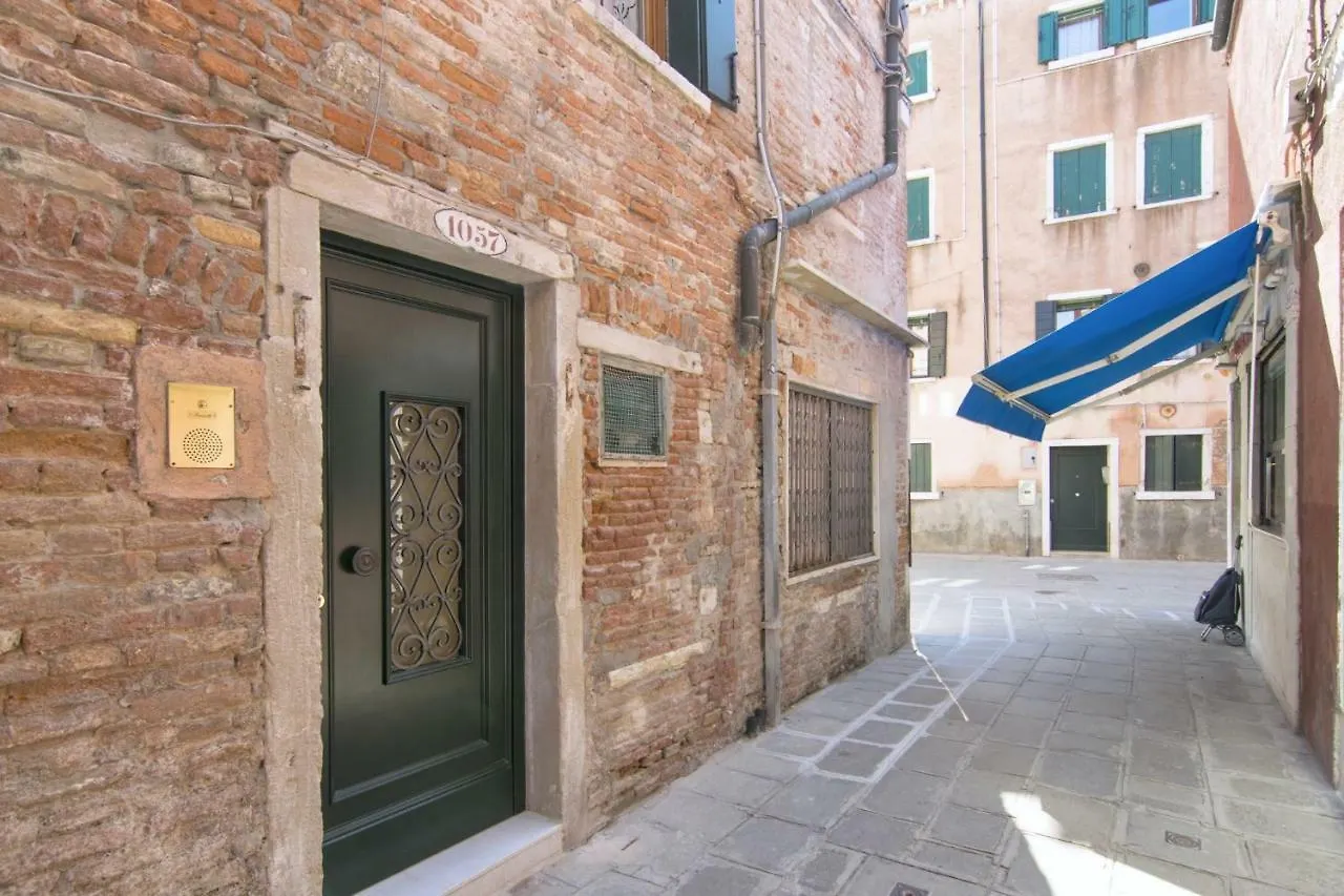 La Prima Ancora Apartment Venice Italy