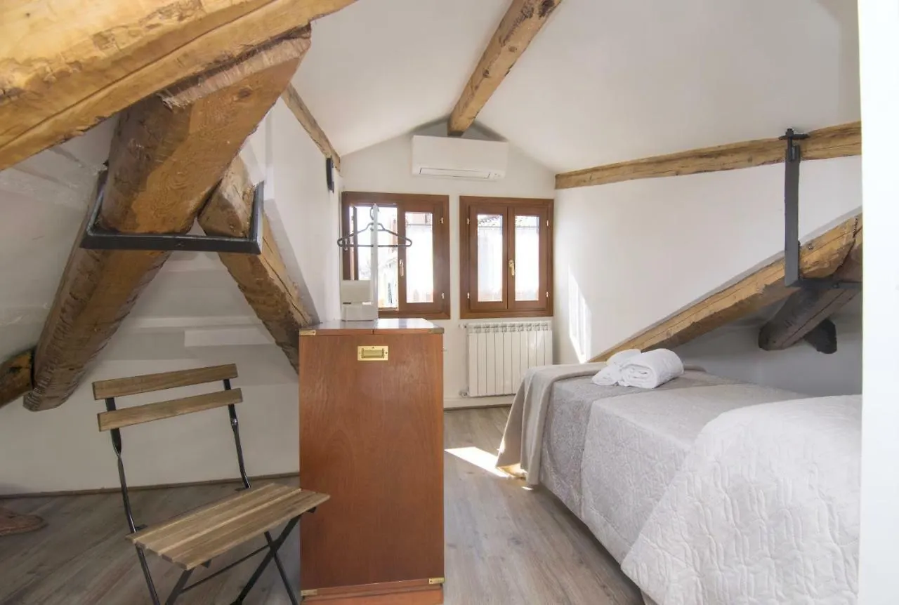 La Prima Ancora Apartment Venice 0*,  Italy